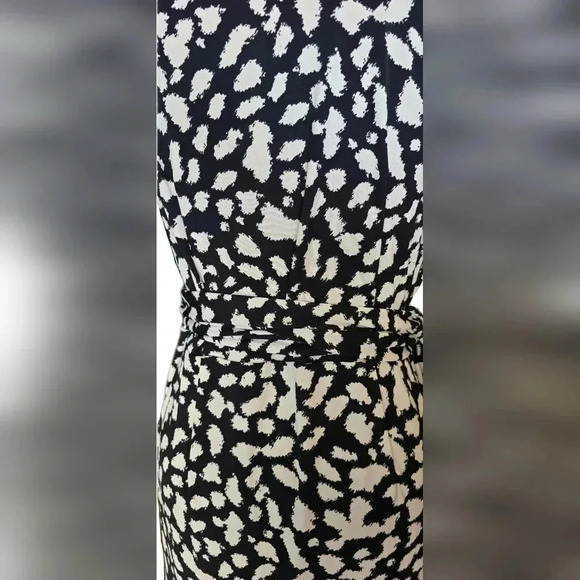 Ann Taylor Loft, Size L, Black and White Wrap Dress - Picture 12 of 16